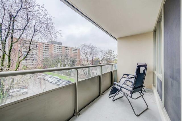 406 - 9 Four Winds Dr, Condo with 3 bedrooms, 2 bathrooms and 1 parking in Toronto ON | Image 28