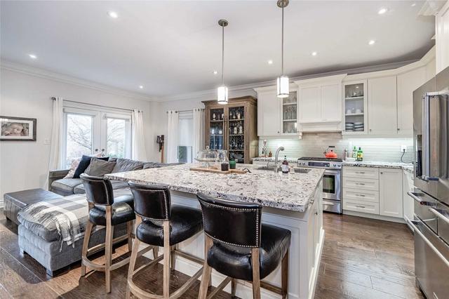 2331 Wuthering Heights Way, House attached with 3 bedrooms, 4 bathrooms and 4 parking in Oakville ON | Image 40
