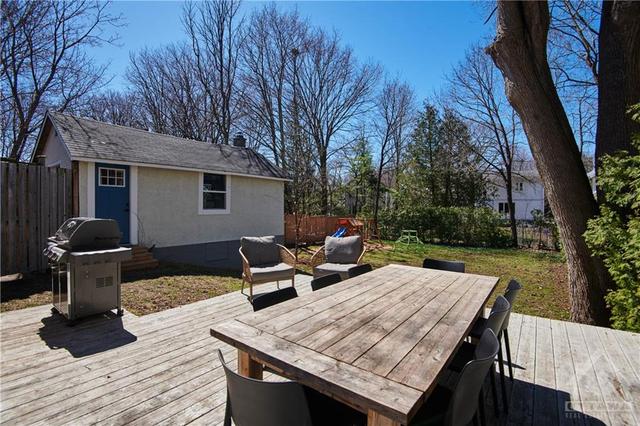 250 Cowley Avenue, House detached with 3 bedrooms, 3 bathrooms and 6 parking in Ottawa ON | Image 24