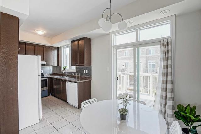 40 Comely Way, Townhouse with 3 bedrooms, 3 bathrooms and 2 parking in Markham ON | Image 5