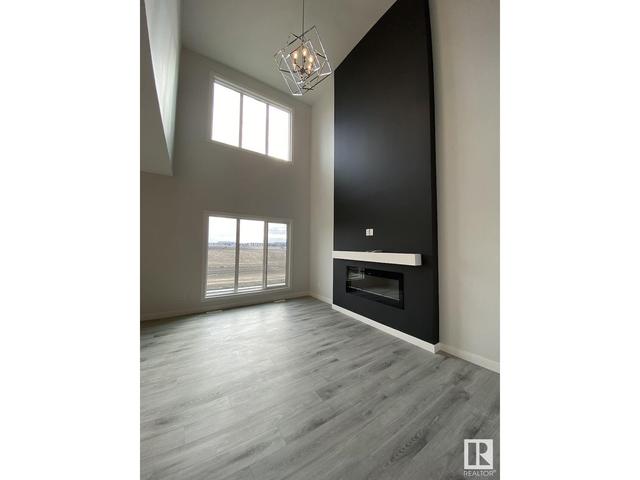 1156 Gyrfalcon Cr Nw, House detached with 6 bedrooms, 4 bathrooms and null parking in Edmonton AB | Image 7