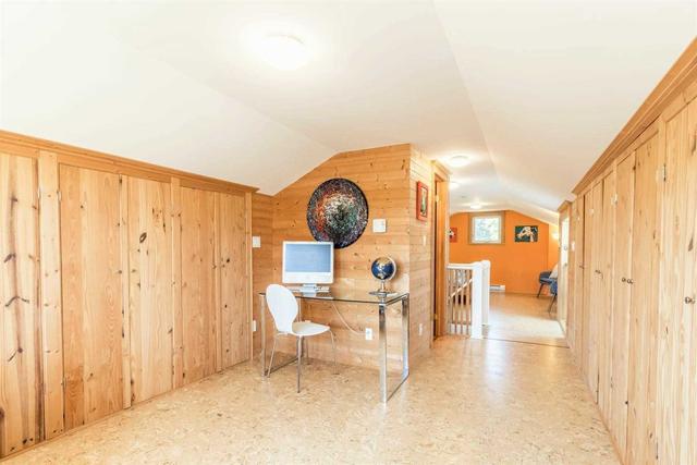 28 Fifth St, House detached with 3 bedrooms, 3 bathrooms and 1 parking in Toronto ON | Image 22