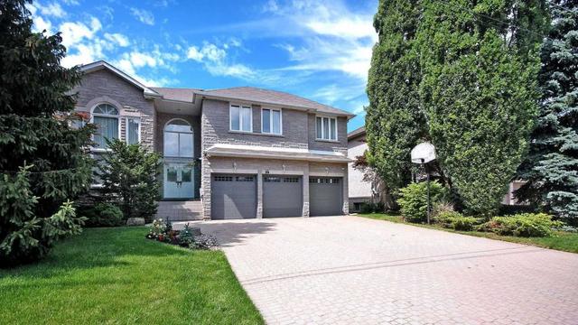8 Lawnview Dr, House detached with 5 bedrooms, 7 bathrooms and 9 parking in Toronto ON | Image 12
