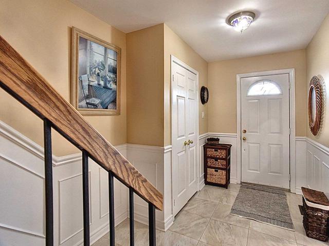 30 Omega Sq, House attached with 4 bedrooms, 4 bathrooms and 4 parking in Brampton ON | Image 12