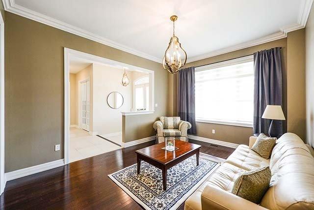 7 Calvados Cres, House detached with 5 bedrooms, 4 bathrooms and 9 parking in Brampton ON | Image 6