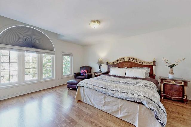 45 Leacroft Cres, House detached with 5 bedrooms, 5 bathrooms and 8 parking in Toronto ON | Image 15