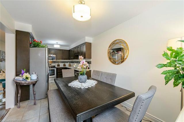314 duncan Duncan Lane, House attached with 3 bedrooms, 2 bathrooms and 3 parking in Milton ON | Image 12