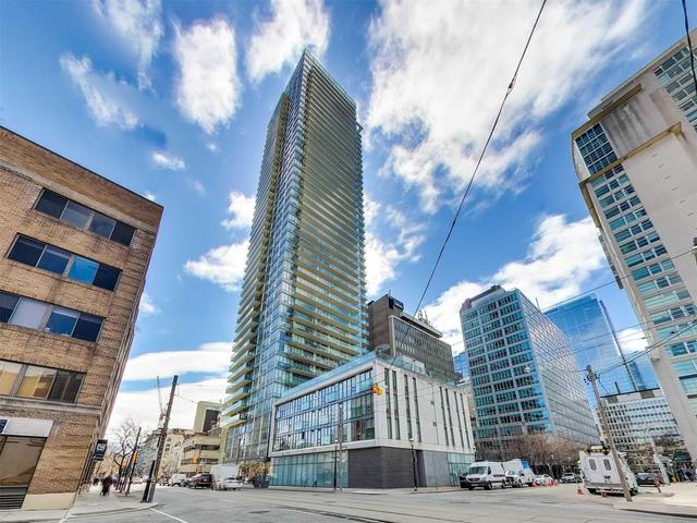 3704 - 33 Lombard St, Condo with 2 bedrooms, 2 bathrooms and 1 parking in Toronto ON | Image 1
