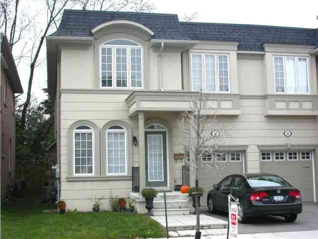 18 Preakness Dr, House semidetached with 4 bedrooms, 3 bathrooms and 2 parking in Toronto ON | Image 1