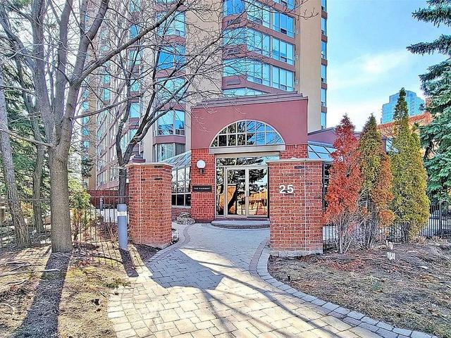 206 - 25 Fairview Rd W, Condo with 2 bedrooms, 2 bathrooms and 2 parking in Mississauga ON | Image 1