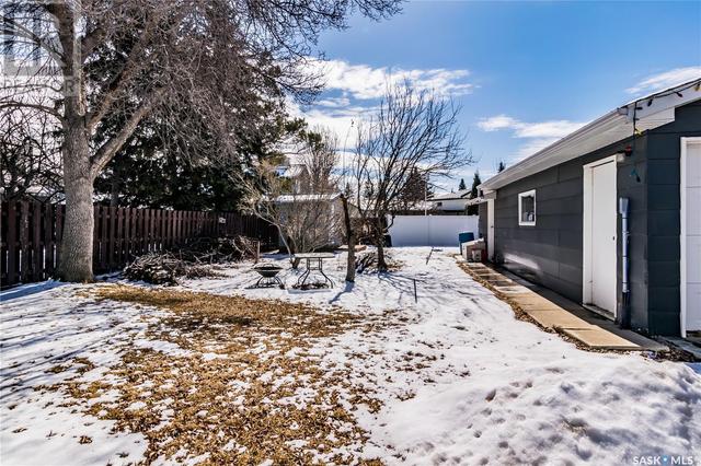 57 Crocus Road, House detached with 4 bedrooms, 3 bathrooms and null parking in Moose Jaw SK | Image 23