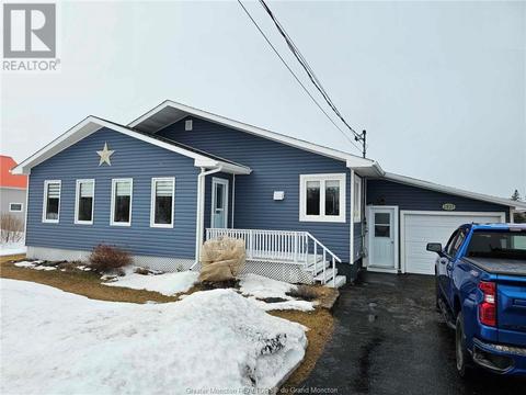 1937 Chatillon St, House detached with 2 bedrooms, 1 bathrooms and null parking in Maisonnette NB | Card Image