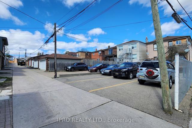 291 Harvie Ave, House semidetached with 2 bedrooms, 2 bathrooms and 2 parking in Toronto ON | Image 18