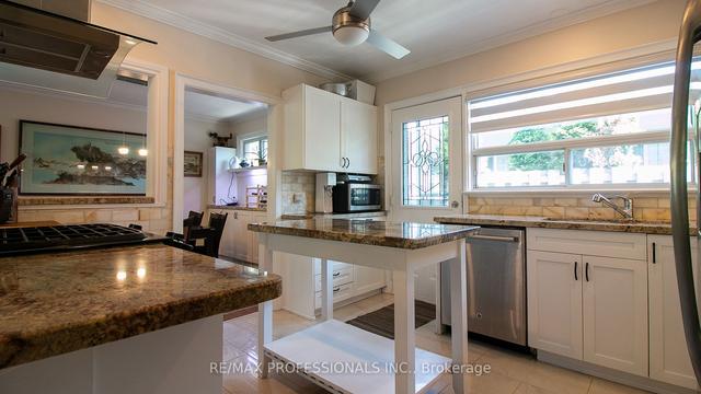 11 Brynston Rd, House detached with 4 bedrooms, 3 bathrooms and 5 parking in Toronto ON | Image 34