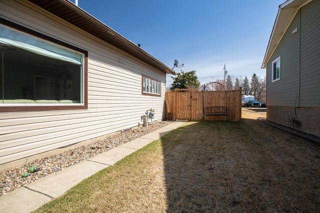 5025 54 Street, House detached with 2 bedrooms, 1 bathrooms and 2 parking in Daysland AB | Image 17