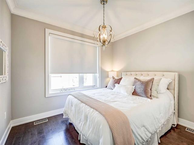 51 Vaudeville Dr, House semidetached with 3 bedrooms, 3 bathrooms and 3 parking in Toronto ON | Image 24