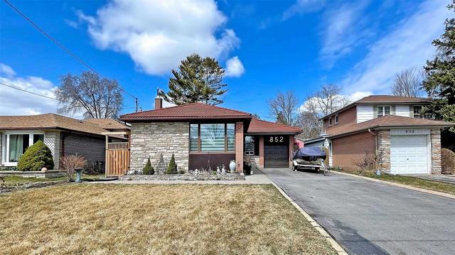 852 Vicki Dr, House detached with 3 bedrooms, 2 bathrooms and 7 parking in Pickering ON | Image 1