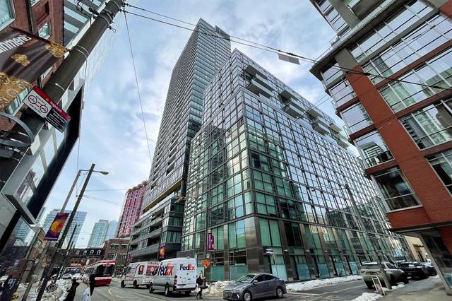 1006 - 25 Oxley St, Condo with 2 bedrooms, 2 bathrooms and 1 parking in Toronto ON | Card Image