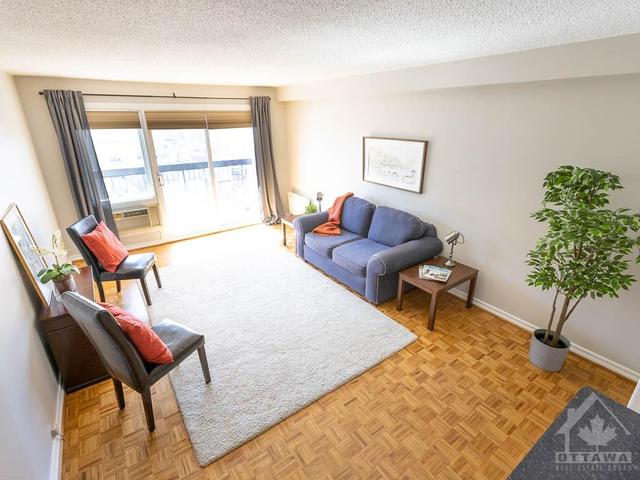 1701 - 158 Mcarthur Avenue, Condo with 2 bedrooms, 1 bathrooms and 1 parking in Ottawa ON | Image 7