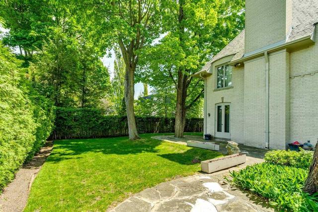 25 Mildenhall Rd, House detached with 3 bedrooms, 4 bathrooms and 6 parking in Toronto ON | Image 21