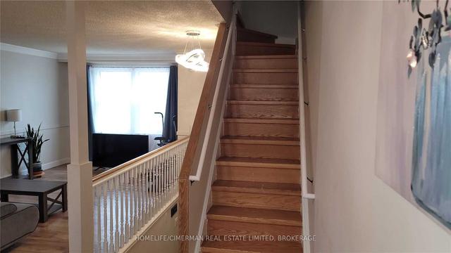 1680 John St, Townhouse with 3 bedrooms, 2 bathrooms and 2 parking in Markham ON | Image 25