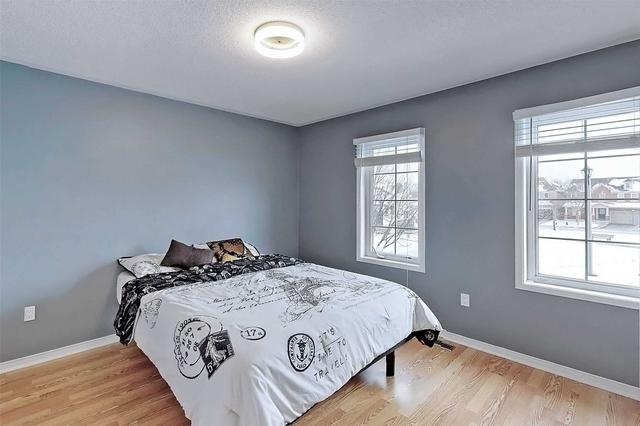 48 Grainger Cres, House detached with 4 bedrooms, 3 bathrooms and 6 parking in Ajax ON | Image 16