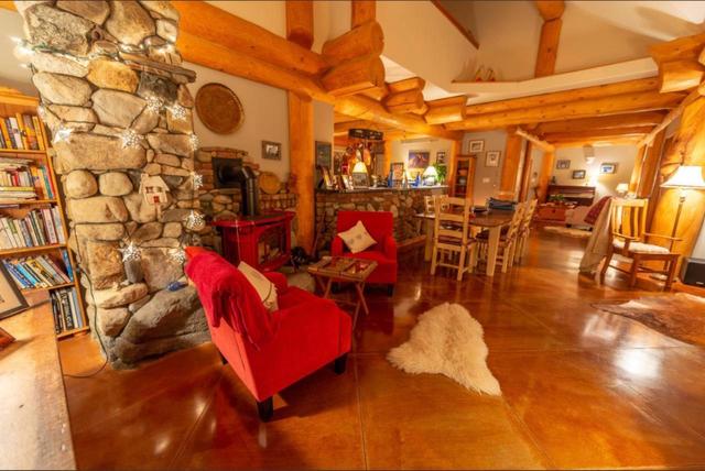 3140 Highway 3a, House detached with 3 bedrooms, 2 bathrooms and 6 parking in Central Kootenay F BC | Image 7