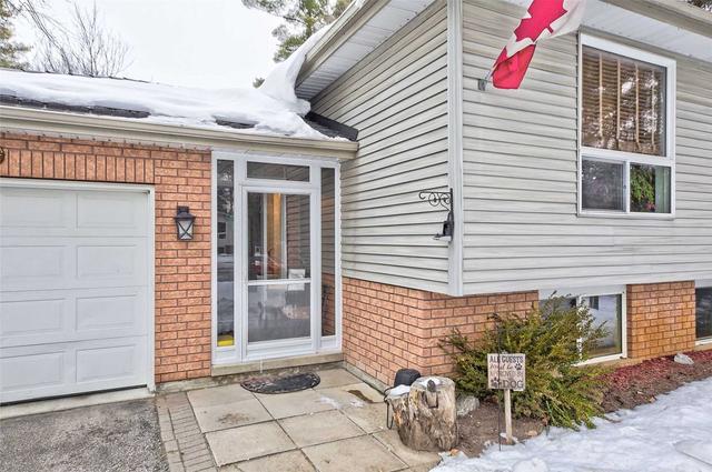131 Simcoe St, House detached with 3 bedrooms, 2 bathrooms and 5 parking in Essa ON | Image 12