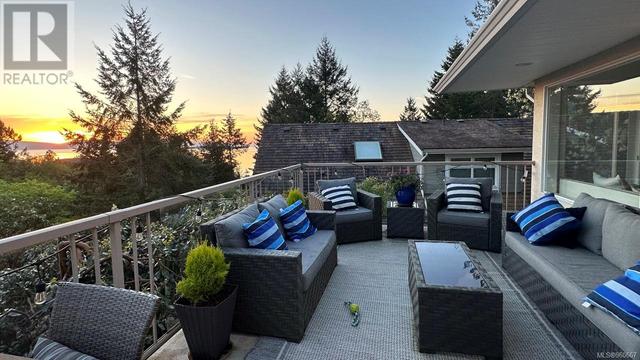 3541 Shelby Lane, House detached with 4 bedrooms, 3 bathrooms and 4 parking in Nanaimo E BC | Image 9
