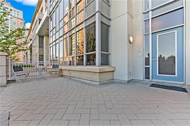 Th118 - 36 Lee Centre Dr, Townhouse with 2 bedrooms, 2 bathrooms and 1 parking in Toronto ON | Image 2
