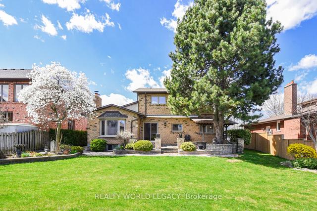 22 Glen Park Crt, House detached with 3 bedrooms, 4 bathrooms and 2 parking in Hamilton ON | Image 31