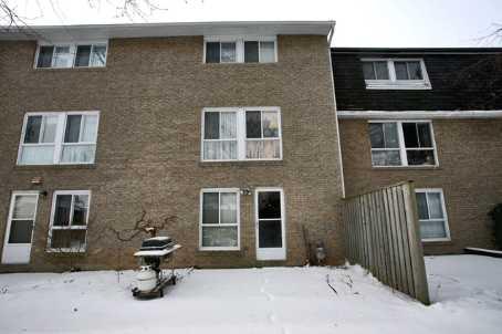 T.H.81 - 615 Rathburn Rd, Townhouse with 3 bedrooms, 2 bathrooms and 1 parking in Toronto ON | Image 9