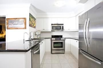 125 - 10 Mendelssohn St, Condo with 2 bedrooms, 2 bathrooms and 1 parking in Toronto ON | Image 3