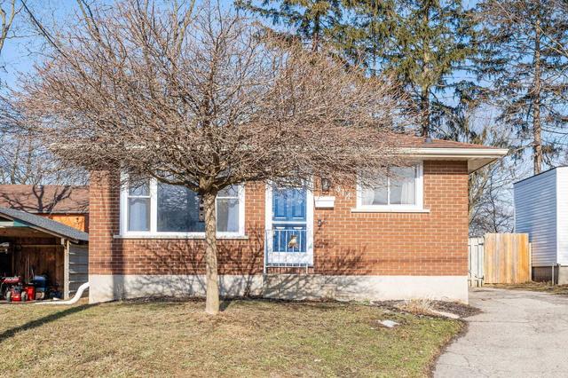 314 Lowther St N, House detached with 3 bedrooms, 2 bathrooms and 3 parking in Cambridge ON | Image 1