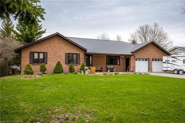 27 Bruce St Street, House detached with 5 bedrooms, 3 bathrooms and 8 parking in Kawartha Lakes ON | Image 23