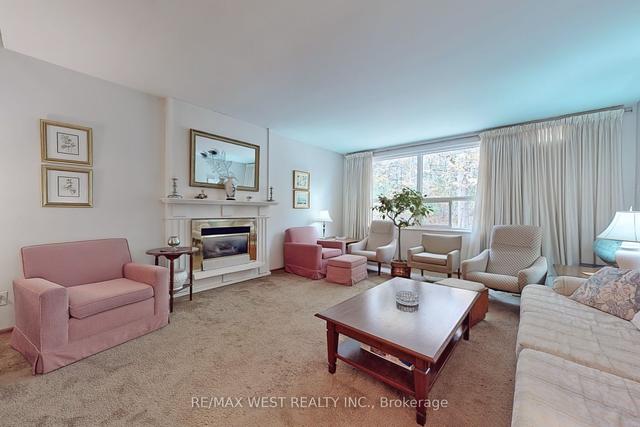 20 Fordham Pl, House detached with 3 bedrooms, 2 bathrooms and 5 parking in Toronto ON | Image 36