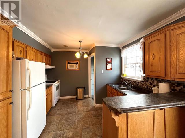 42 Confederation Street, House detached with 2 bedrooms, 1 bathrooms and null parking in Fortune NL | Image 12