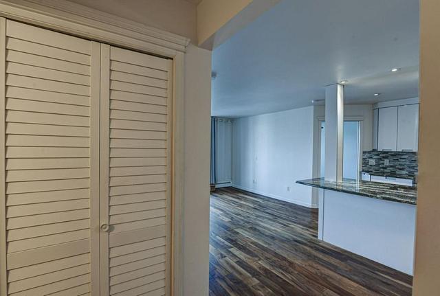 408, - 2212 34 Avenue Sw, Condo with 2 bedrooms, 2 bathrooms and 1 parking in Calgary AB | Image 3