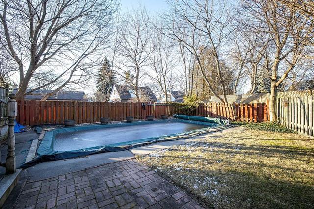 1284 Meadowvale St, House detached with 3 bedrooms, 1 bathrooms and 4 parking in Oshawa ON | Image 2