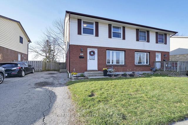 83 Woodrow Cres, House semidetached with 3 bedrooms, 2 bathrooms and 3 parking in London ON | Image 12