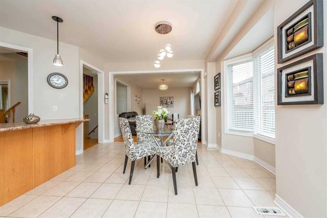 11 Finlayson Cres, House detached with 5 bedrooms, 4 bathrooms and 6 parking in Brampton ON | Image 8