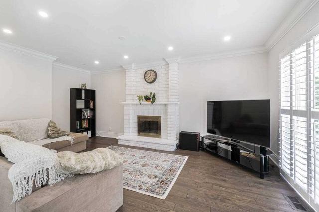 1514 Princeton Cres, House detached with 4 bedrooms, 3 bathrooms and 6 parking in Oakville ON | Image 36