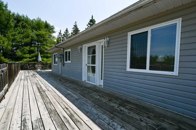 1881 Highway 127 Rd, House detached with 2 bedrooms, 1 bathrooms and 23 parking in Hastings Highlands ON | Image 12