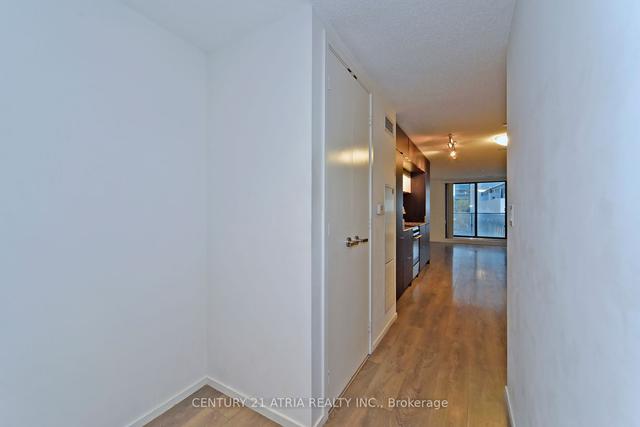701 - 159 Dundas St E, Condo with 2 bedrooms, 2 bathrooms and 0 parking in Toronto ON | Image 3
