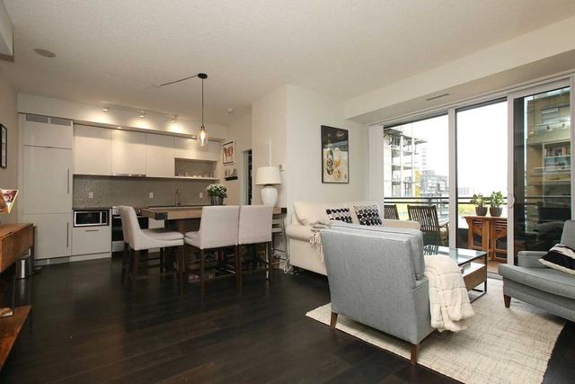 1014 - 435 Richmond St W, Condo with 2 bedrooms, 2 bathrooms and 1 parking in Toronto ON | Image 6