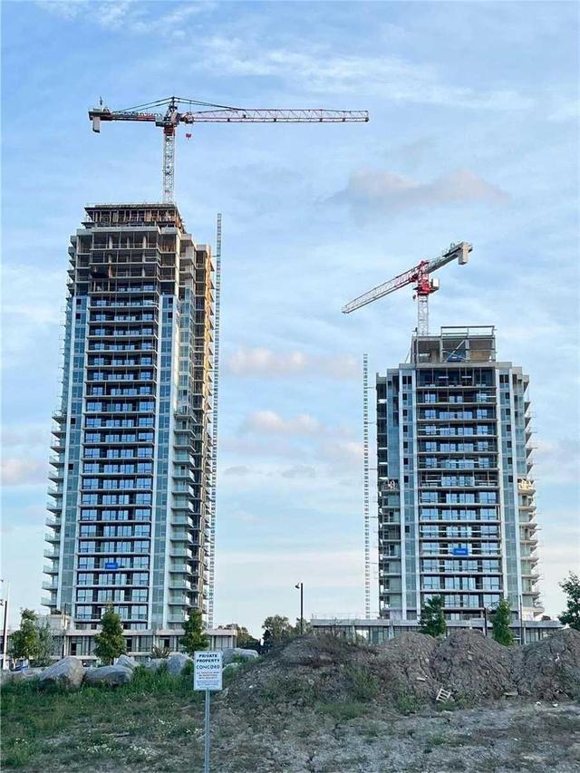 2001 - 25 Mcmahon Dr, Condo with 2 bedrooms, 2 bathrooms and 1 parking in Toronto ON | Image 7
