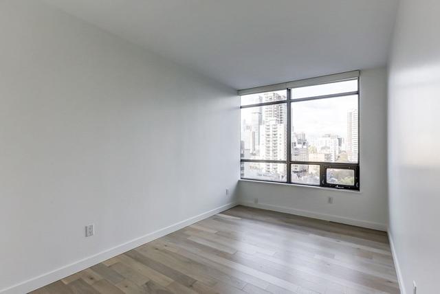 1004 - 285 Mutual St, Condo with 2 bedrooms, 1 bathrooms and 0 parking in Toronto ON | Image 7