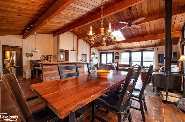 10352 Georgian Bay Shore, House detached with 3 bedrooms, 2 bathrooms and null parking in Georgian Bay ON | Image 4