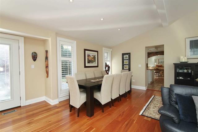 6 Barnwood Crt, House detached with 4 bedrooms, 4 bathrooms and 6 parking in Toronto ON | Image 37