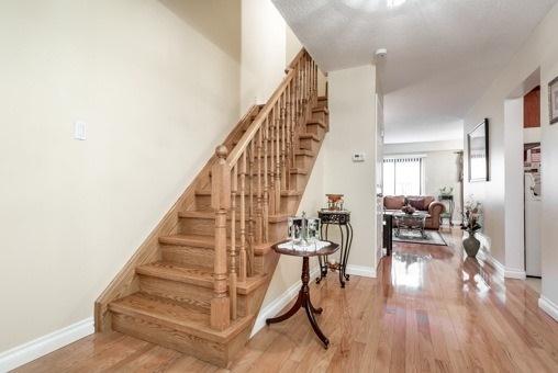 06 - 401 Sewell's Rd, Townhouse with 2 bedrooms, 4 bathrooms and 2 parking in Toronto ON | Image 2
